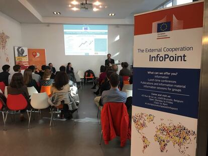 Documental para mejorar los servicios públicos de ciudades en Uganda