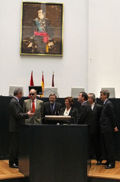 Gallardón muestra al Rey las nuevas instalaciones del Ayuntamiento de la capital.
