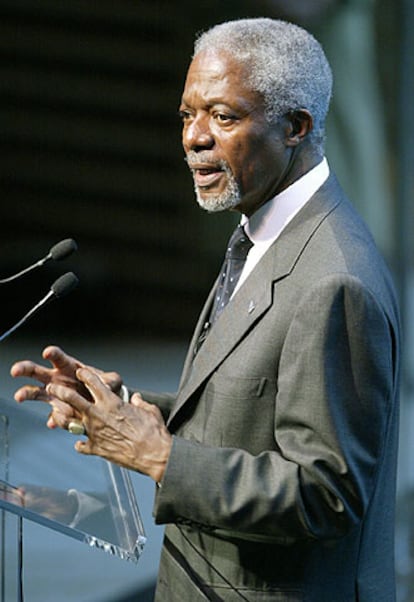 El secretario general de la ONU, Kofi Annan, en diciembre de 2004.