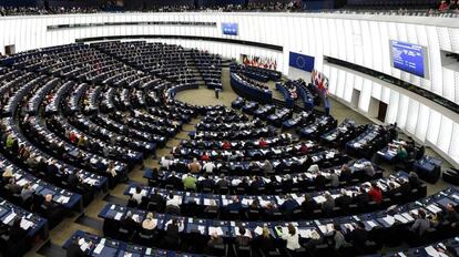 Votación durante el pleno del Parlamento Europeo en Estrasburgo (Francia).