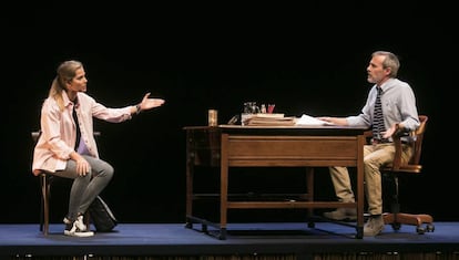Natalia Sánchez y Fernando Guillén Cuervo, en un ensayo de la obra 'Oleanna'.