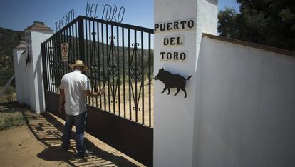 Entrada de la finca Puerto del Toro, prop de Còrdova.