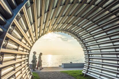 'Licht-Tunnel', a orillas del lago Constanza, en la ciudad de Bregenz (Austria)