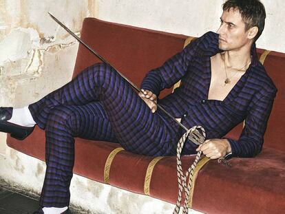 Moda/ Entre espadachines y armaduras