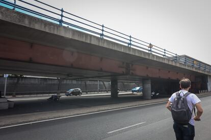 Aspecto del puente de Raimundo Fernandez Villaverde, este lunes.