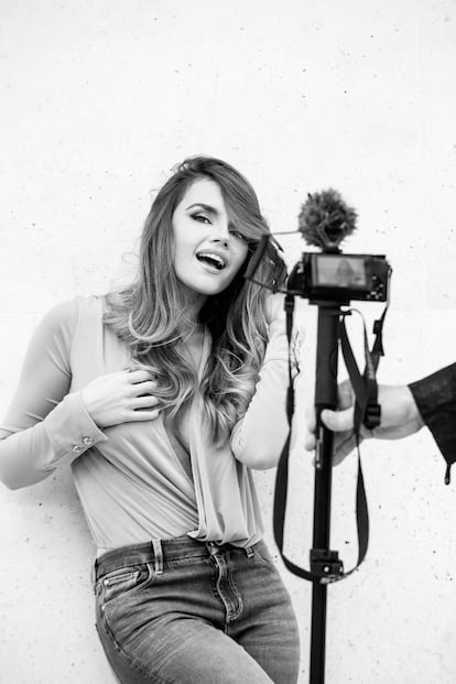 La cantante publicará en septiembre un nuevo tema titulado 'Sin ley'.