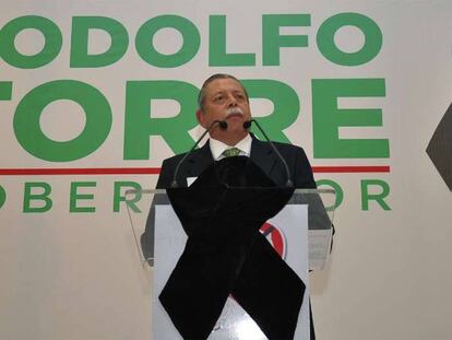 Egidio Torre, hermano de Rodolfo Torre, en el discurso de presentación de su candidatura.