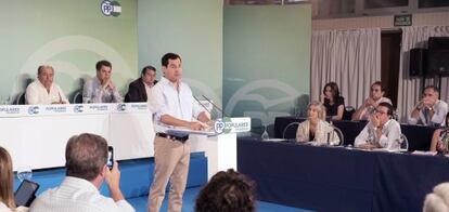 El presidente del PP andaluz, Juan Manuel Moreno, esta mañana en Granada.