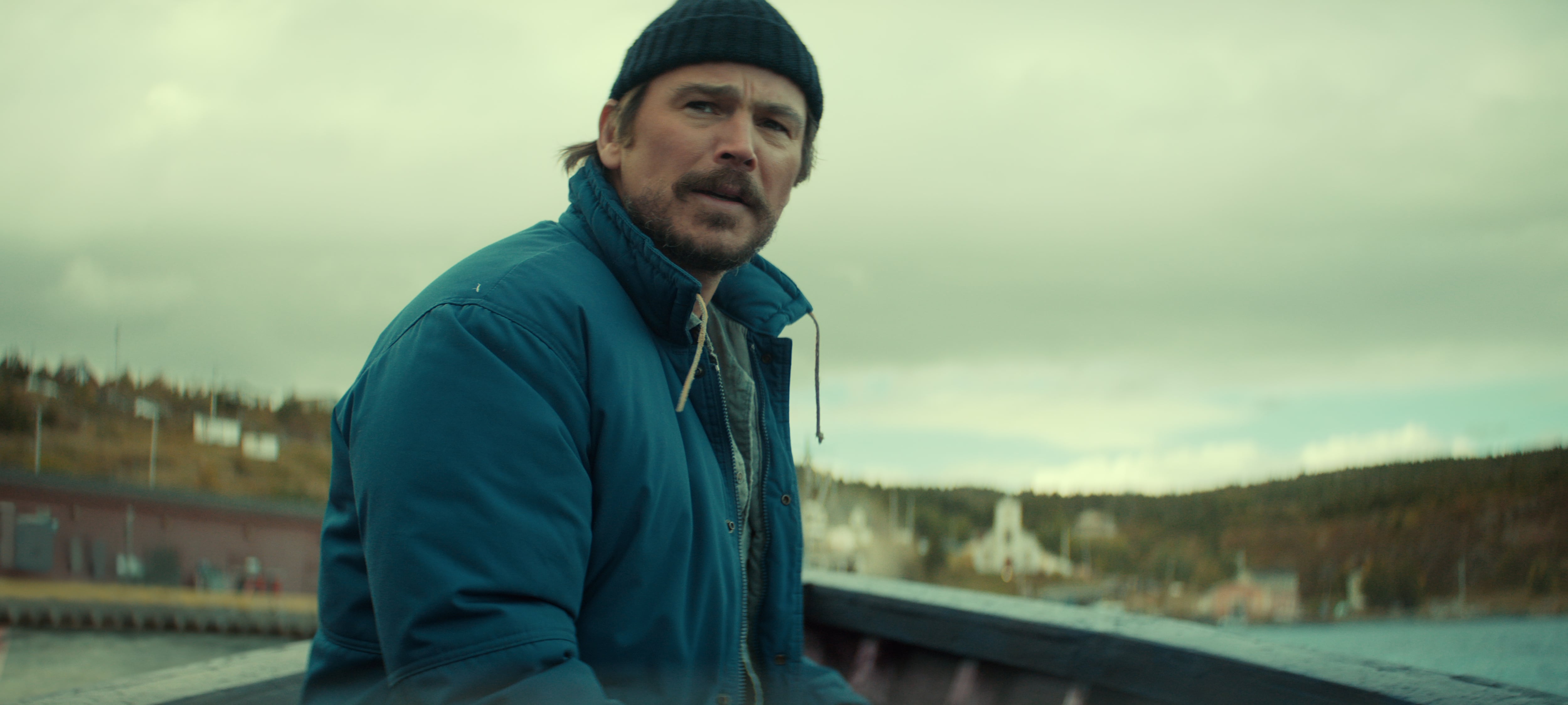 Josh Hartnett, en el sexto episodio de 'Bajo la superficie'.