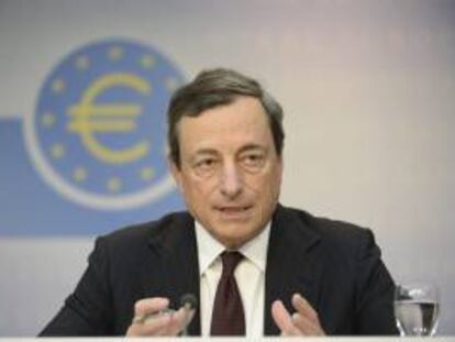 El presidente del Banco Central Europeo (BCE), Mario Draghi, comparece en una rueda de prensa ofrecida en Fráncfort (Alemania). EFE/Archivo