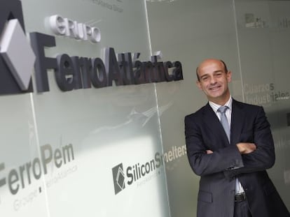 El presidente de FerroAtl&aacute;ntica, Pedro Larrea, posa en la sede de la compa&ntilde;&iacute;a en Madrid.