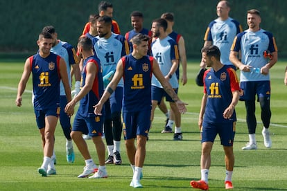 Entrenamiento de la selección española de fútbol durante el Mundial de Qatar.