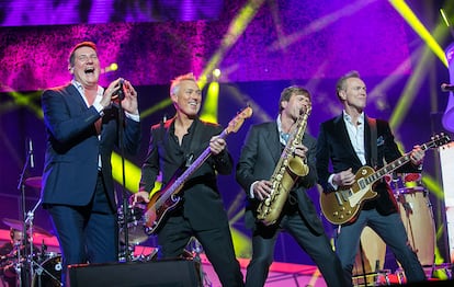 Actuación del grupo Spandau Ballet durante la gala.