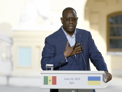 El presidente de Senegal, Macky Sall, el pasado 16 de junio, durante una visita a Kiev en el marco de la misión africana de paz en Ucrania.