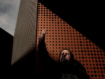 Blake Lemoine, ingeniero y sacerdote que trabajó en Google, en el Golden Gate de San Francisco.