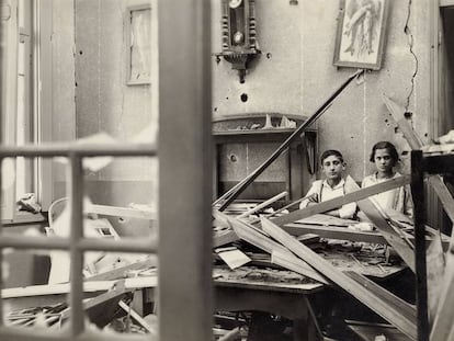 Casa bombardeada em São Paulo, em 1924, uma das imagens da exposição 'Conflitos: Fotografia e Violência Política no Brasil 1889-1964'.