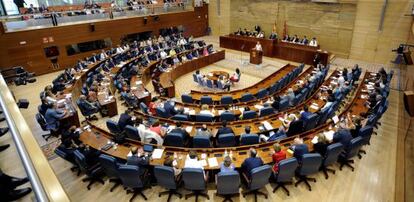 Los diputados, durante el discurso de la presidenta.