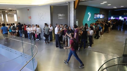 Público asistente a la conferencia de la académica Mary Beard en la Fundación Telefónica.