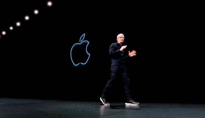 Tim Cook en el escenario de la WWDC 2019