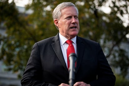 El jefe de Gabinete de la Casa Blanca en el Gobierno de Donald Trump, Mark Meadows, se dirige a la prensa en una imagen de octubre de 2020.