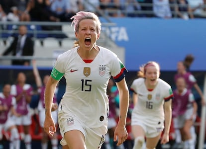 Megan Rapinoe comemora um gol na Copa do Mundo 2019, na França.