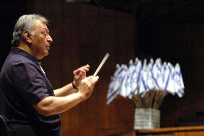 El director de orquesta Zubin Metha.