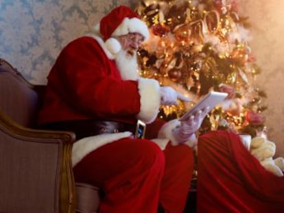  Xmas Time  es una aplicación móvil española que permite a tus hijos interactuar con Santa Claus con imagen y en tiempo real. Y tú estarás en primera fila