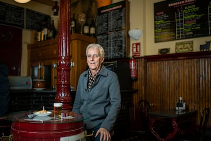 El cantante Kiko Veneno, en Bodegas Rosell (Madrid), el 8 de noviembre de 2022.