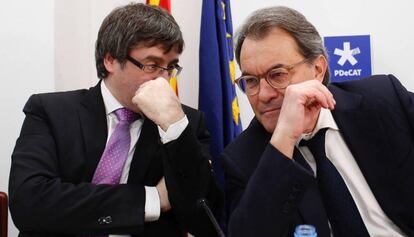 Carles Puigdemont i Artur Mas en la reunió del PDECat dilluns passat.