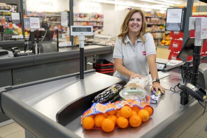 La iniciativa se ha desarrollado durante 12 días en las tiendas físicas y online de la compañía, a través de donaciones económicas que se convierten en alimentos y que este año ayudarán a más de 3.000 personas.