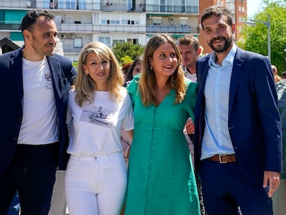 Desde la izquierda, Roberto Sotomayor, Yolanda Díaz, la candidata a la Comunidad de Madrid de Unidas Podemos el 28-M, Alejandra Jacinto, y Jesús Santos, el 10 de mayo en Alcorcón.