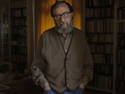 La vida del escritor Juan Eduardo Zúñiga, en imágenes