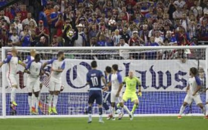 Messi marca ante Estados Unidos. 