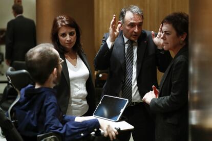 Pablo Echenique, Adriana Lastra, Enrique Santiago y y Mertxe Aizpurua, el miércoles en el Congreso.