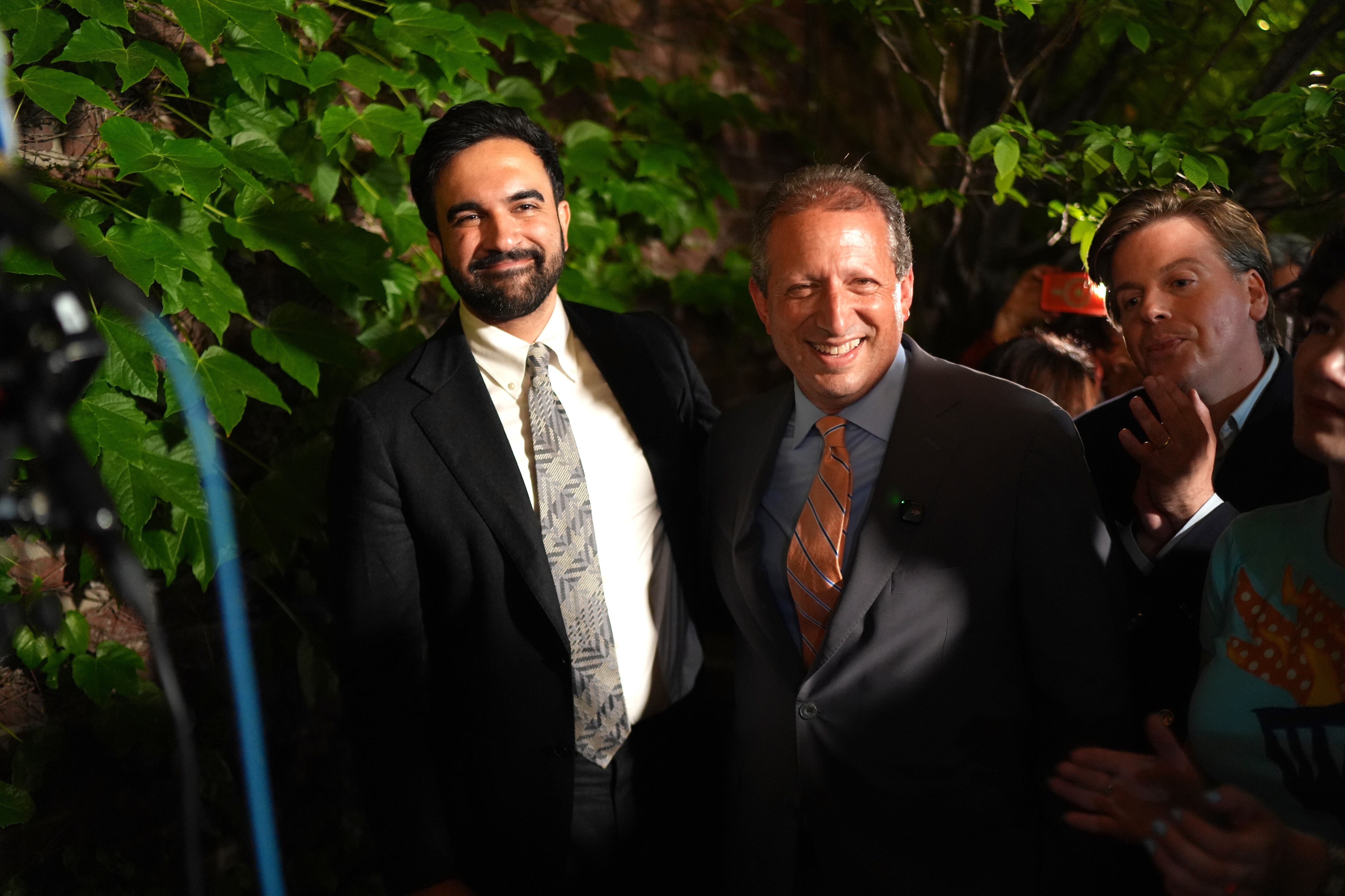 Mamdani imprime un giro a la izquierda entre los demócratas con el éxito de sus candidatos al Congreso por Nueva York