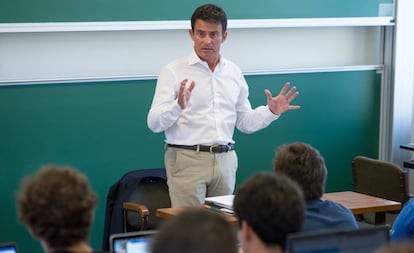 Manuel Valls, exprimer ministro francés, dando clase en Esade.