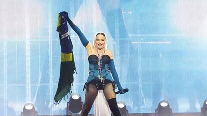Madonna durante su actuación multitudinaria en Rio de Janeiro el pasado sábado.