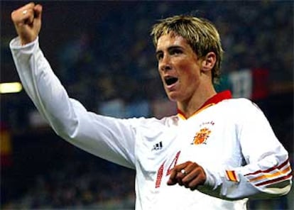 Fernando Torres celebra su gol.
