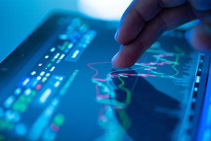 Hoy día se recaban cantidades ingentes de datos de casi cualquier sistema, pero para interpretarlos y convertirlos en información relevante es necesario nutrir a los cada vez más potentes ordenadores con los instrumentos matemáticos adecuados.