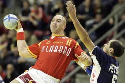 Demetrio Lozano, en un partido ante Ucrania.