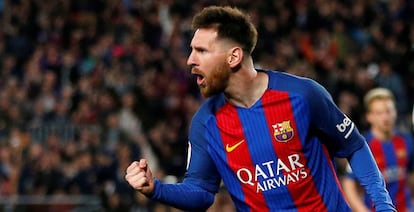 Messi festeja su segundo gol al Valencia.