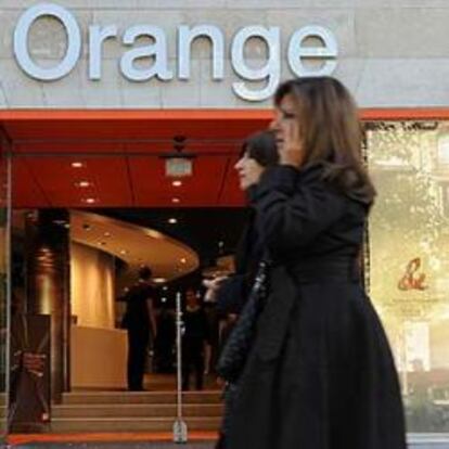 Orange pincha en España, con caída de clientes en ADSL y de ingresos en móvil