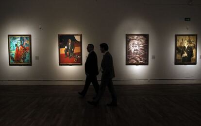 Exposición de los los retratos de los 39 escritores galardonados con el Premio Cervantes en la Biblioteca Nacional de España.