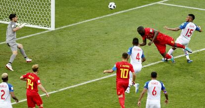 Vista general de la jugada del segundo gol de Bélgica (Romelu Lukaku).