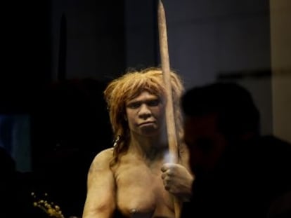 Reconstituição de uma mulher de Neandertal no Museu Arqueológico, em Madri.