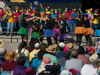 Una escena de la representación en el auditorio de la plaza Carlos Jiménez de Parga, en Vallecas.