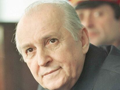 Ramiz Alia, ante el tribunal de Tirana que le juzgó por genocidio en 1997.