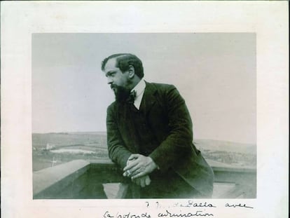 Fotografía de Claude Debussy dedicada a Manuel de Falla. 