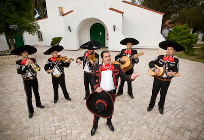 Tradiciones hispanas mariachi