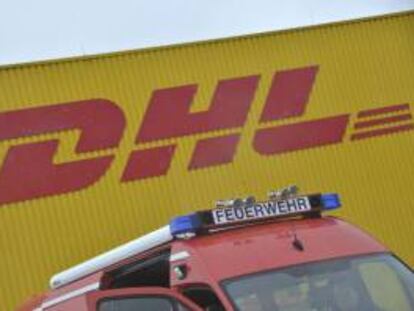 Los proveedores de servicios de mensajería exprés DHL y FedEx han suspendido el envío de paquetes con efectos personales destinados a personas jurídicas en Rusia después de que las autoridades de este país introdujeran restricciones en el comercio electrónico. EFE/Archivo